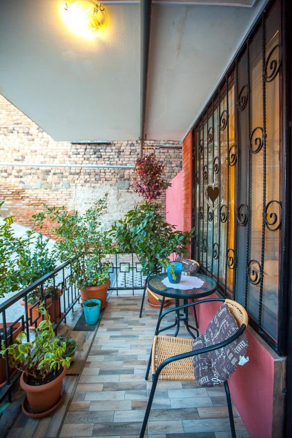 Apartment On L.Meskhishvili Turn Tbilisi Exterior foto